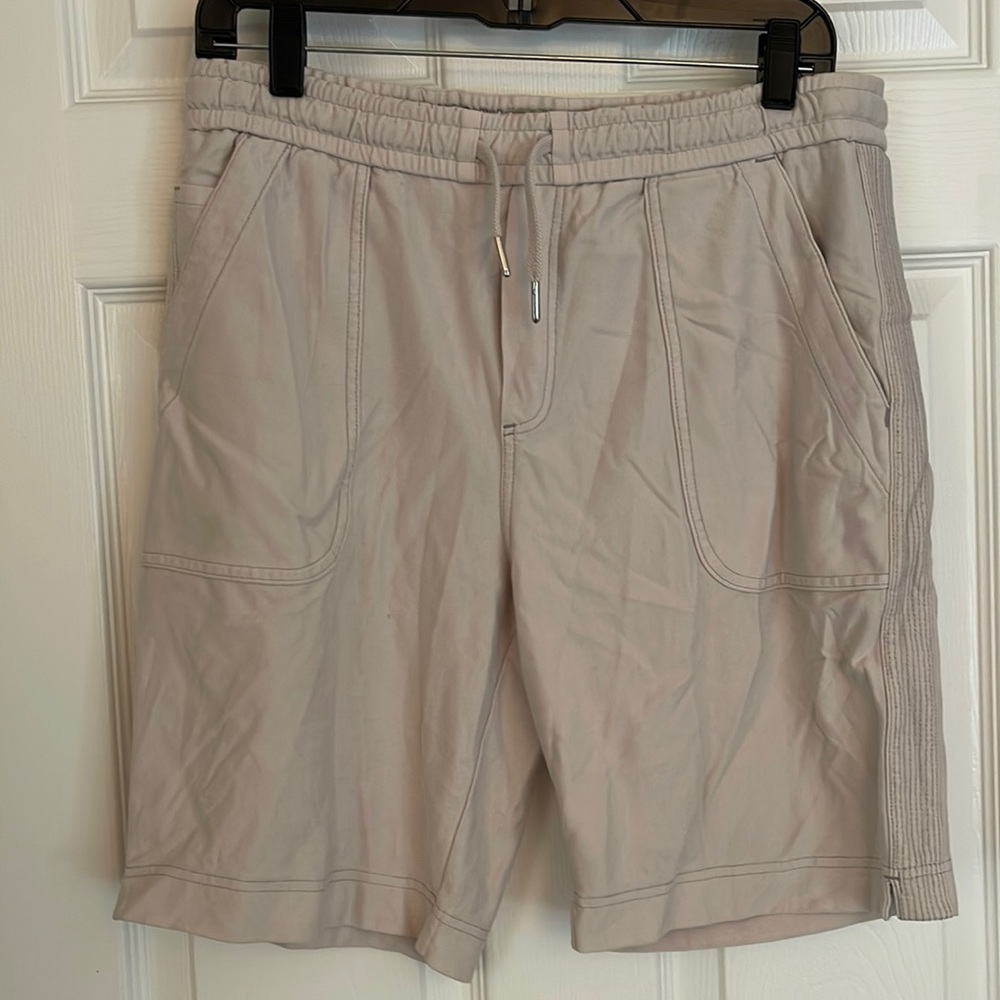 Athleta Farallon Bermuda shorts size 10